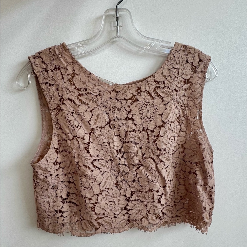 Elegant Lace Crop Top - Tan